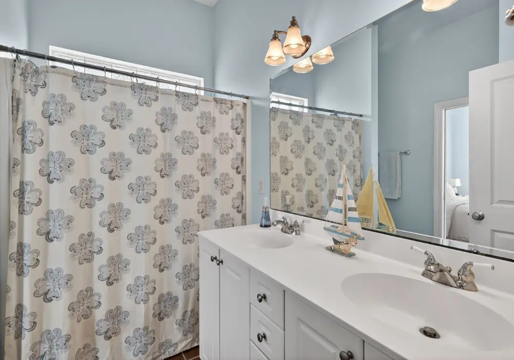 Bright ensuite bathroom with vanity at Tuna Luna